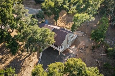 Hidden Oaks Farmhouse by Avantstay Hot Tub, Deck