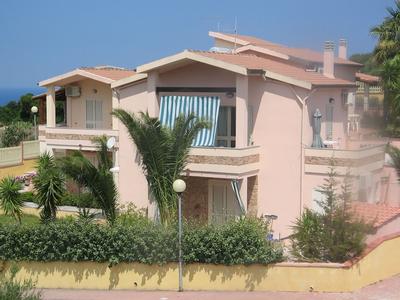 Holiday House la Caldosa Apartment c11 Terrace With sea View and Swimming Pool