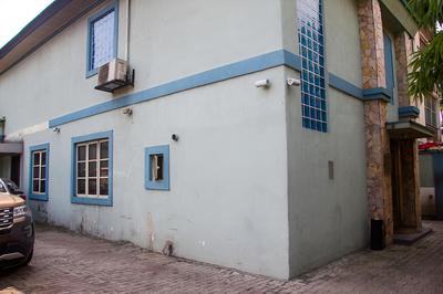 Precinct Comfort Services, Ikoyi