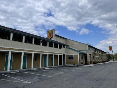 Super 8 by Wyndham Hancock MD, Billede 2