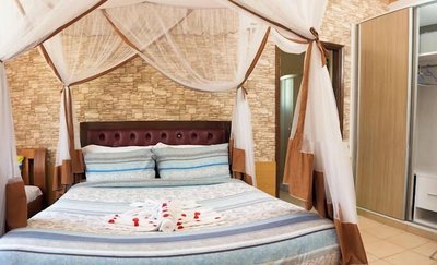 Royal Gardens Getaway