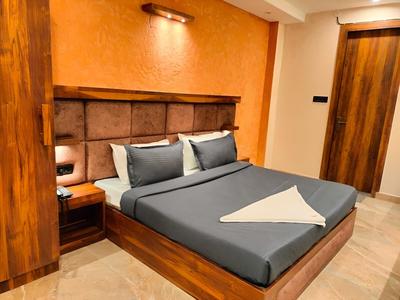 Sky High By T&M Hotels