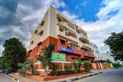 FabHotel Virksham Thrivyn