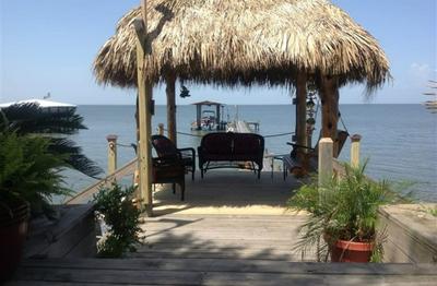 Come Friday Cottages on the Bay
