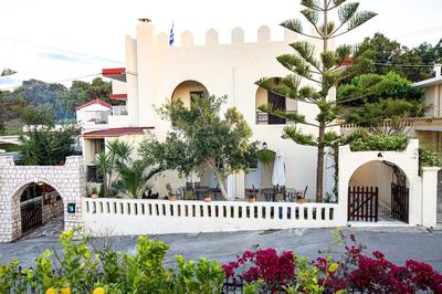Inviting Arokaria Apartment in Panormo