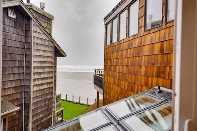 The Waves/The Argonauta Inn/The White Heron Lodge