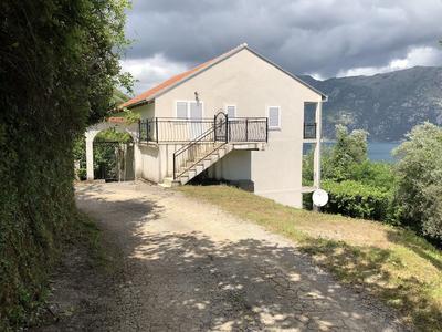 2 Bedroom Apartment With Beautiful Views