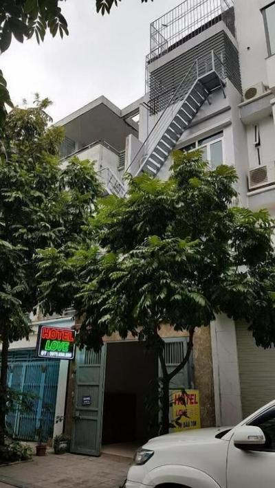 Love Hotel KDT Van Phu- by Bay Luxury