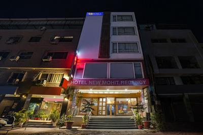 Fabhotel New Mohit Regency