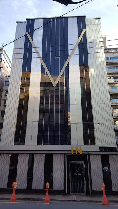 V Hotel