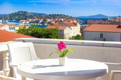 Malaga - Comfortable and Free Parking - A2 B