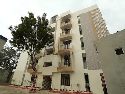 OYO 22663 Qlark Rooms & Lawn