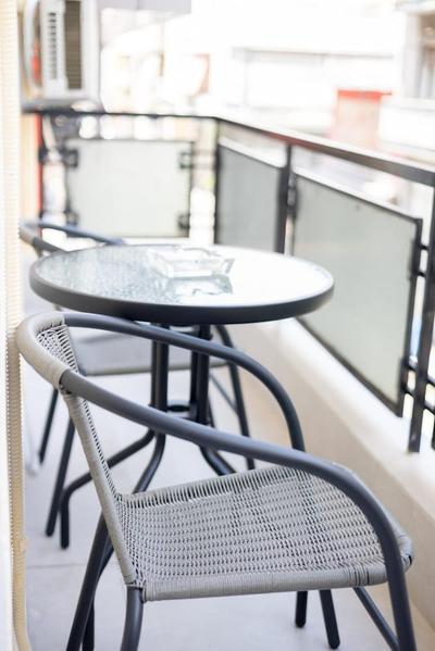 Modern 2-bedroom Gem Close to Metro