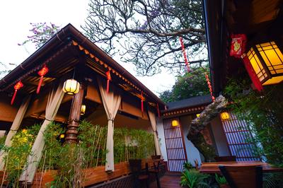 Yushili Hotel & Restaurant