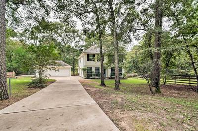 Modern Montgomery Home w/ Backyard, Deck, & Grill