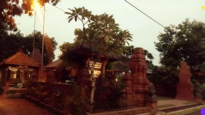 Majapahit Homestay by Bhagaskara