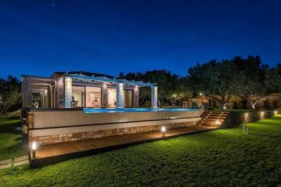 Avra Luxury Villa