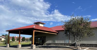 Eagle Peak Lodge & Cabins