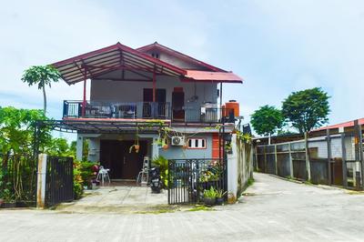 SPOT ON 91623 Pj Guest House Syariah