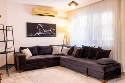 Chic and Convenient Flat in Izmir photo 3