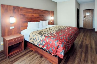 Econo Lodge Fargo - West Acres