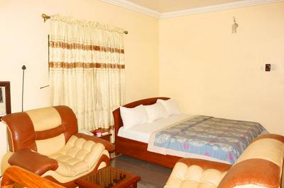 Green Park Hotel and Suites