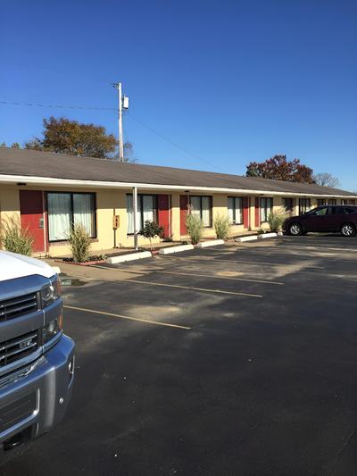 Town and Country Motel