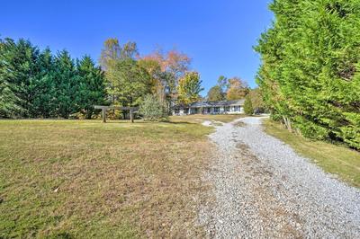 Mod 'stable House' on 10 Acres, Walk to Lake!