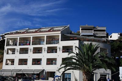 Turisticki apartmani Natalia