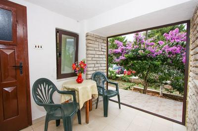Žana - Close to Beach - A2 Mali