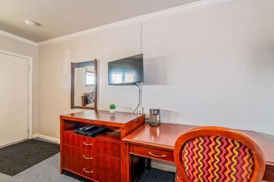 Browntown Room for 4: Comfort, Wifi & Parking