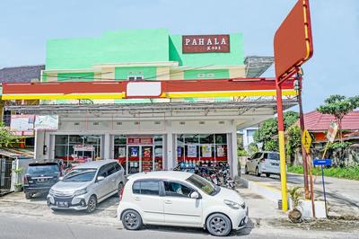 OYO 92293  Pahala Syariah Residence