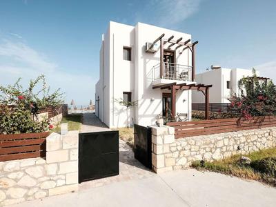 Attractive Villa in Latsimas With Garden and BBQ