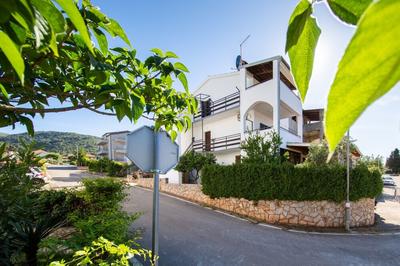 Luxury apt Near sea With Terraces and Balconies