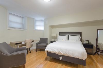 Kenmore Apartments by Starlight Suites photo 2