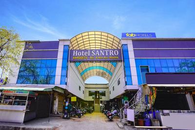 Fabhotel Santro