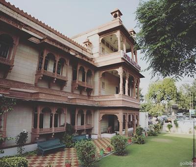 Hotel Navrang