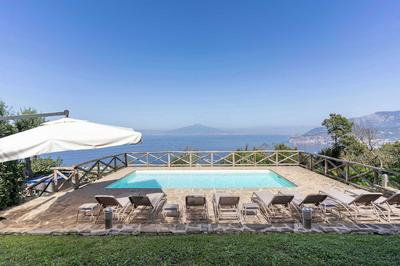 Giulia 2 Villa Apartment Shared Pool Sea Views