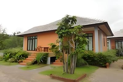 Khanom Sunrise Beach Hotel