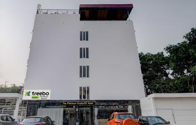 Treebo The Platinum Studio 50