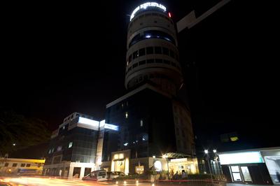Hotel Om Tower