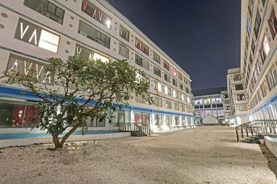 OYO Townhouse 781 Royal Palms Hotel