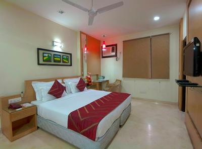 Hotel Metropolitan Karol Bagh