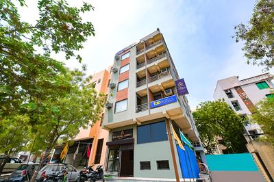FabHotel Dwarka Residency