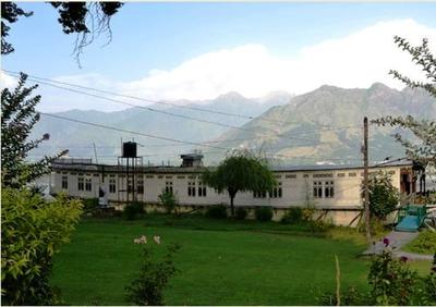 TIH Butt's Clermont Houseboats