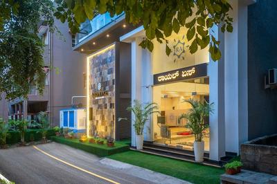 Royal Ace Boutique Hotel