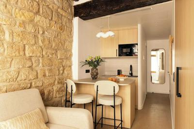 Modern Apartment -ac-1br-4p-pantheon