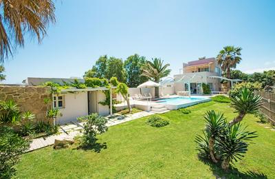 Almirikia Villa