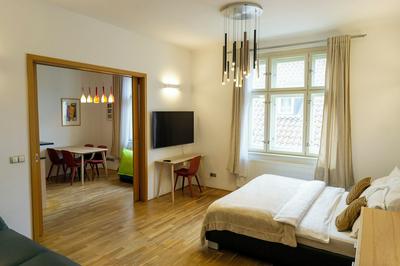 Katerina's Old Town Suite