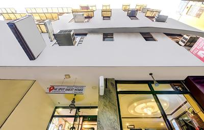 OYO 2064 Hotel The Spot